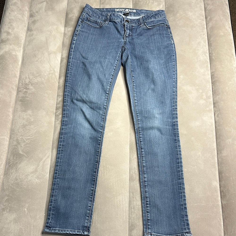 DKNY Women's Light‎ Blue Curvy Skinny Jeans Size 4